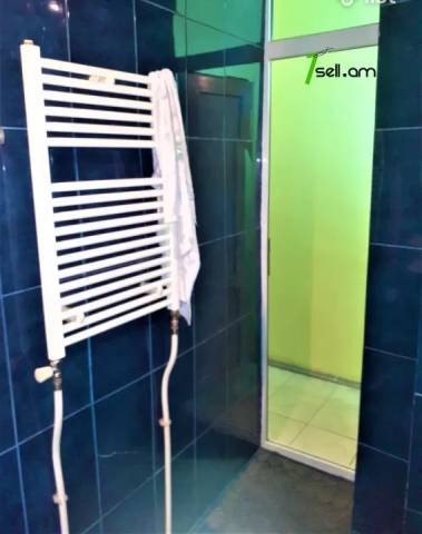 Մեկ հարկանի քարե տուն Էրեբունիում, 104 քմ, կապիտալ վերանորոգված