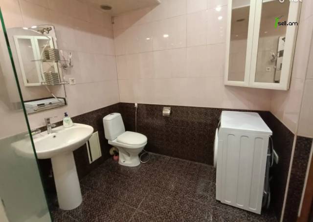 4 սենյականոց բնակարան Պուշկինի փողոցում, 110 քմ, բարձր առաստաղներ, եվրովերանորոգված, քարե շենք