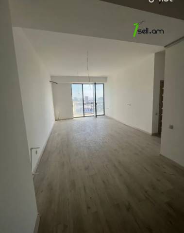 3 սենյականոց բնակարան նորակառույց շենքում Արամ Խաչատրյան փողոցում, 93 ք.մ., բարձր առաստաղներ