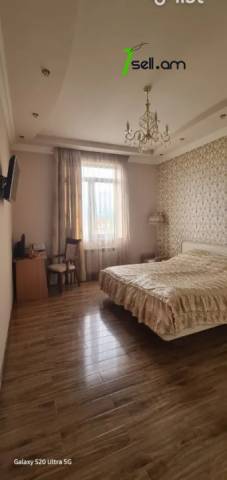 Երկու հարկանի տուն Պետրոս Դուրյանի փողոցում Ավանում, 330 քմ, 2 սանհանգույց, կապիտալ վերանորոգված