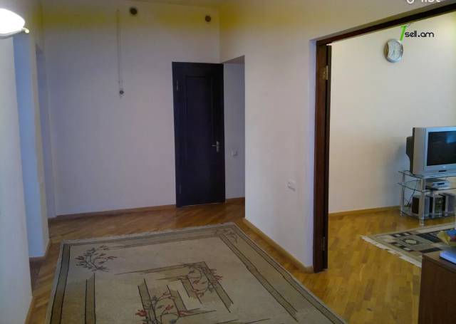 4 սենյականոց բնակարան Կոմիտասի պողոտայում, 110 ք.մ., բարձր առաստաղներ, նախավերջին հարկ