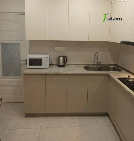 4 սենյականոց բնակարան Ռուբինյանց փողոցում, 82 քմ, 10/13 հարկ, եվրովերանորոգված