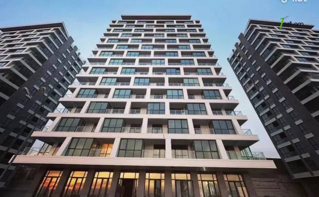 2 սենյականոց բնակարան նորակառույց շենքում Քանաքեռ Զեյթունում, 61 ք.մ., 13/16 հարկ, բարձր առաստաղներ