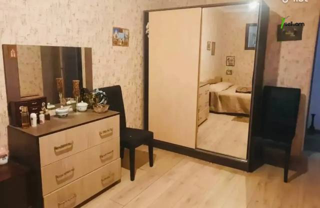 4 սենյականոց բնակարան Լվովյան փողոցում, 78 ք.մ., 3/5 հարկ, կապիտալ վերանորոգված, քարե շենք