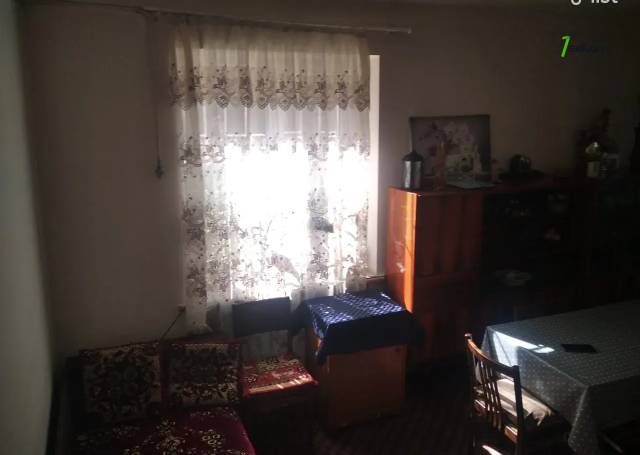 4 սենյականոց բնակարան Դավիթ Մալյան փողոցում, 73 ք.մ., 1/5 հարկ, քարե շենք