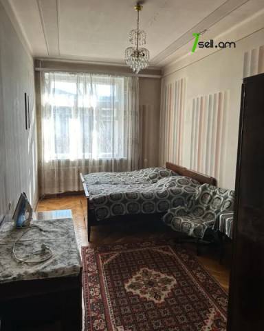 2 սենյականոց բնակարան Կոմիտասի պողոտայում, 72 ք.մ., նախավերջին հարկ, 2 սանհանգույց, բարձր առաստաղներ