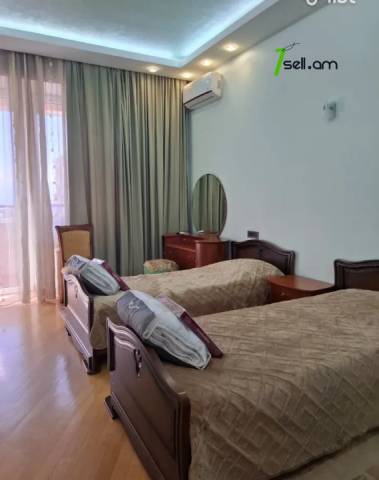 Ընդարձակ 3 սենյականոց բնակարան նորակառույց շենքում Ամիրյան փողոցում, 160 քմ, 9/12 հարկ