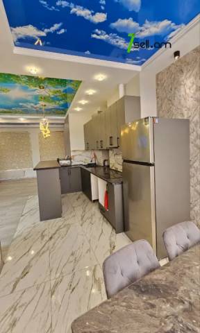 3 սենյականոց բնակարան նորակառույց շենքում Վարդանանց փողոցում, 100 քմ, նախավերջին հարկ, 2 սանհանգույց