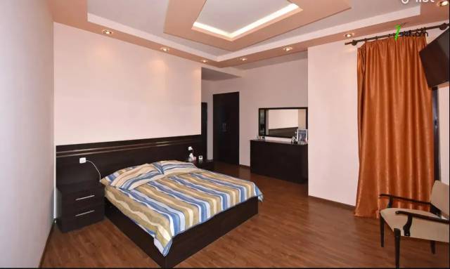 3 սենյականոց բնակարան նորակառույց շենքում Աղբյուր Սերոբի փողոցում, 130 ք.մ., 2 սանհանգույց