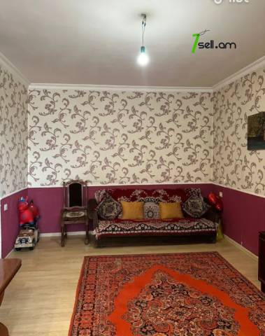 3 սենյականոց բնակարան, 16 թաղամաս, 78 ք.մ., 12/16 հարկ, կապիտալ վերանորոգված