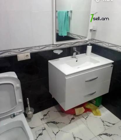 3 սենյականոց բնակարան Սամվել Սաֆարյան փողոցում, 76 քմ, 1/5 հարկ, դիզայներական ոճով վերանորոգված