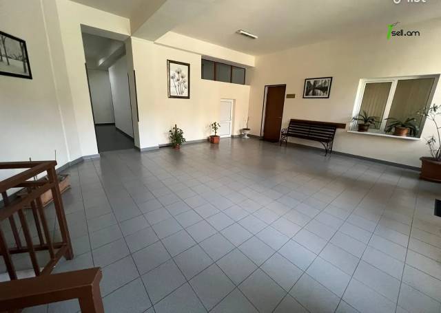 Ընդարձակ 5 սենյականոց բնակարան նորակառույց շենքում Հյուսիսային պողոտայում, 258 քմ, 5/8 հարկ