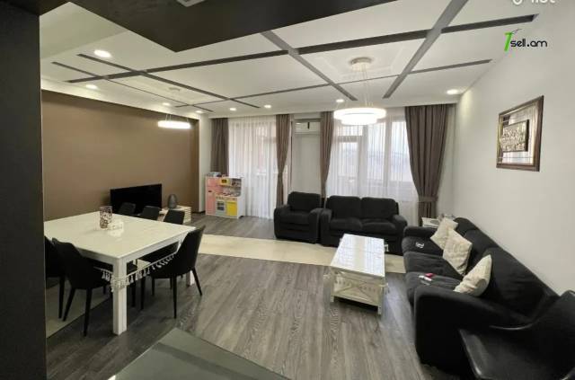 4 սենյականոց բնակարան նորակառույց շենքում Սասնա Ծռերի փողոցում, 112 ք.մ., 2 սանհանգույց