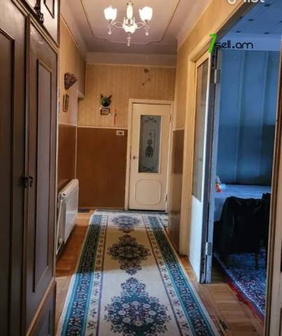 3 սենյականոց բնակարան Կոմիտասի պողոտայում, 95 քմ, նախավերջին հարկ, բարձր առաստաղներ