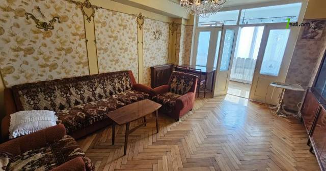 3 սենյականոց բնակարան Տիգրան Մեծի պողոտայում, 90 քմ, 4/9 հարկ, մասնակի վերանորոգում