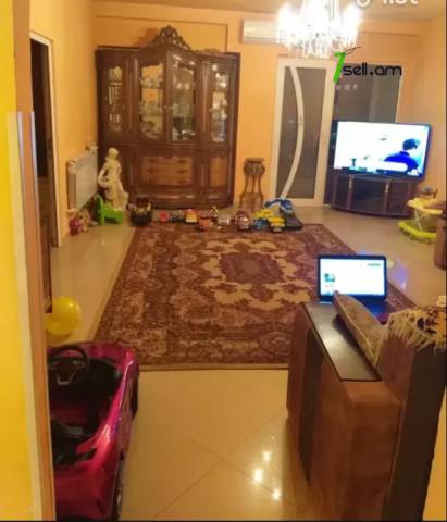 3 սենյականոց բնակարան Երվանդ Քոչարի փողոցում, 84 քմ, դիզայներական ոճով վերանորոգված