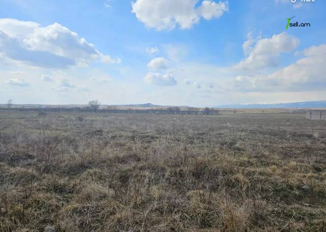 Հողատարածք բնակելի շինությունների համար, Улица Егварда Нати Եղվարդում, 7200 ք.մ.