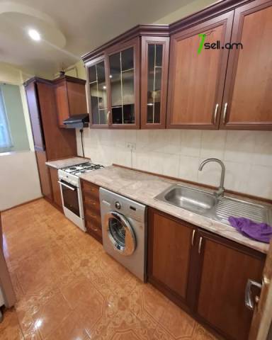 2 սենյականոց բնակարան Վարդանանց փողոցում, 62 ք.մ., 2/9 հարկ, կապիտալ վերանորոգված