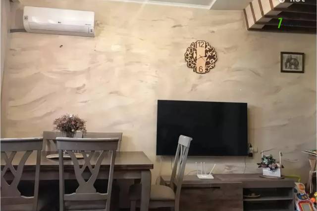 4 սենյականոց բնակարան Մալաթիայի փողոցում, 100 ք.մ., նախավերջին հարկ, եվրովերանորոգված, քարե շենք