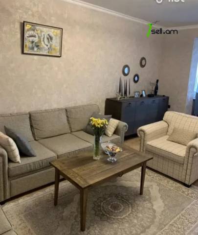 3 սենյականոց բնակարան Գայի պողոտայում, 80 ք.մ., նախավերջին հարկ, կապիտալ վերանորոգված