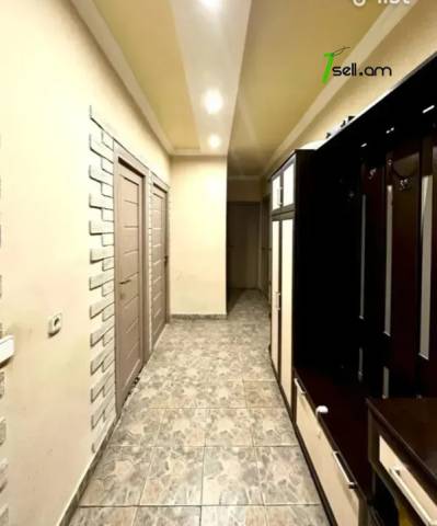 4 սենյականոց բնակարան, Դուրյան թաղամաս, 80 քմ, 1/9 հարկ, կապիտալ վերանորոգված