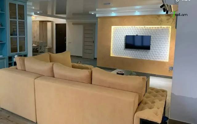 3 սենյականոց բնակարան նորակառույց շենքում Մամիկոնյանց փողոցում, 115 ք.մ., 2 սանհանգույց