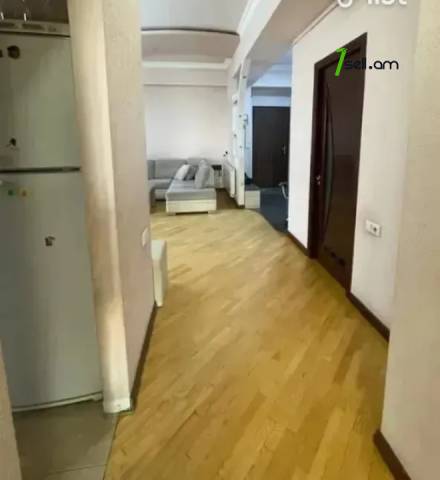 4 սենյականոց բնակարան նորակառույց շենքում Գյուլբենկյան փողոցում, 120 ք.մ., 2 սանհանգույց