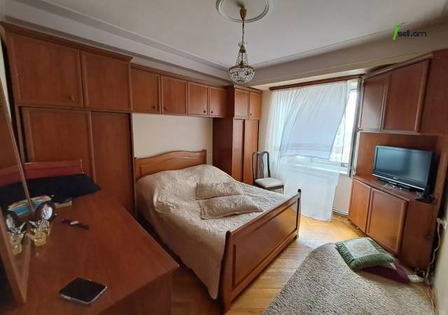 4 սենյականոց բնակարան Արշակունյաց պողոտայում, 98 ք.մ., 11/16 հարկ, կապիտալ վերանորոգված