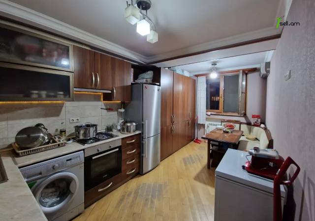 3 սենյականոց բնակարան Խորենացու փողոցում, 85 ք.մ., նախավերջին հարկ, եվրովերանորոգված