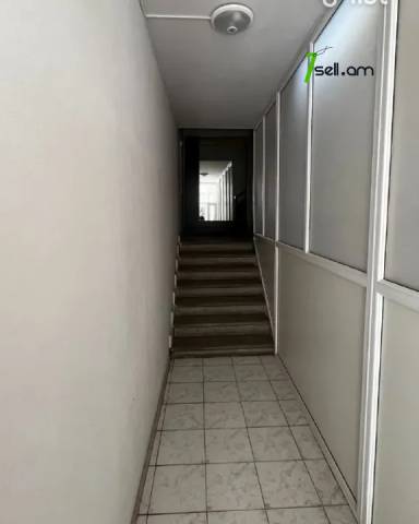 Գրասենյակային տարածք Բեկնազարյան փողոցում Աջափնյակում, 200 քմ