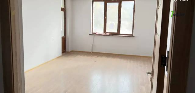 3 սենյականոց բնակարան նորակառույց շենքում Մոնթե Մելքոնյան փողոցում, 102 ք.մ., 4/16 հարկ