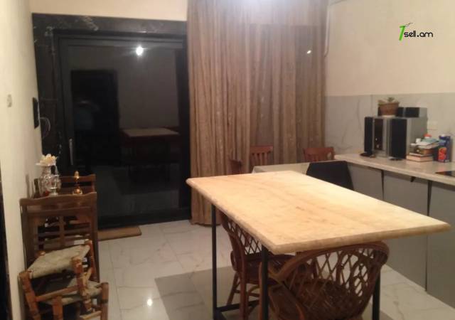 Երկու հարկանի քարե տուն, Ձոր 2 թաղամաս Դավիթաշենում, 480 ք.մ., 3+ սանհանգույց, եվրովերանորոգված