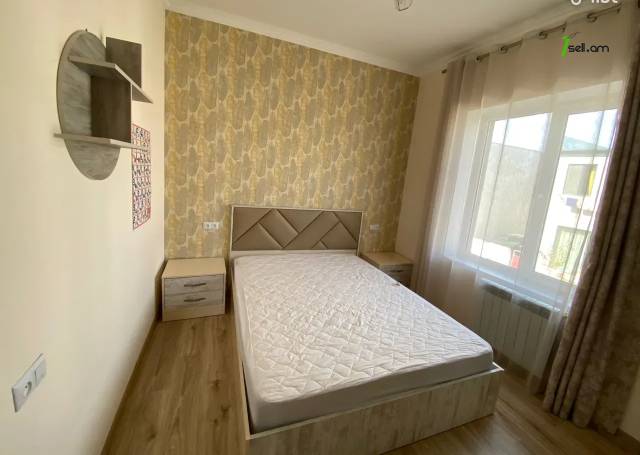 Երկու հարկանի քարե տուն Ավանում, 150 ք.մ., 2 սանհանգույց, դիզայներական ոճով վերանորոգված