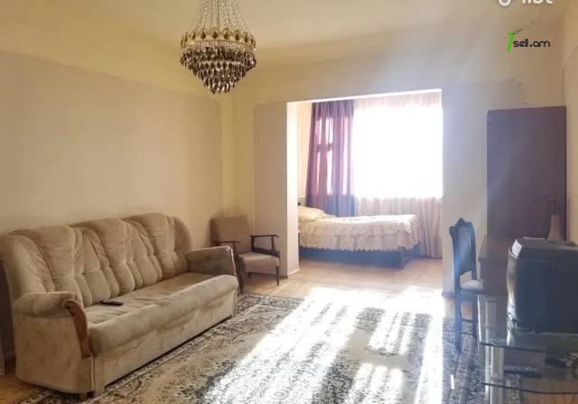 1 սենյականոց բնակարան Էզրաս Հասրաթյան փողոցում, 50 քմ, 4/9 հարկ, մասնակի վերանորոգում