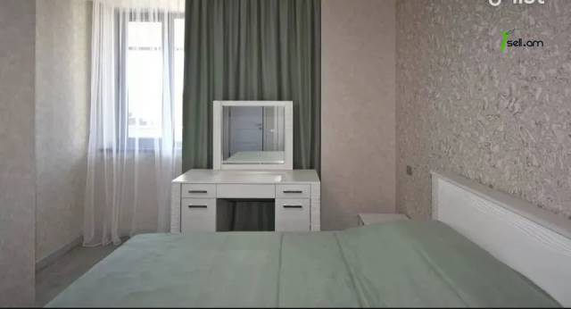 3 սենյականոց բնակարան նորակառույց շենքում Կոմիտասի պողոտայում, 80 ք.մ., բարձր առաստաղներ, 4/15 հարկ