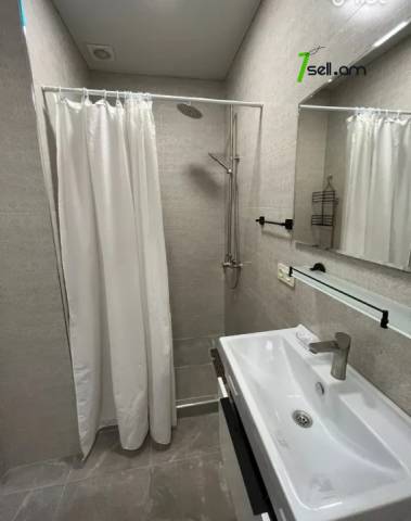 3 սենյականոց բնակարան նորակառույց շենքում Ռուբեն Սևակի փողոցում, 84 ք.մ., 5/7 հարկ, 2 սանհանգույց