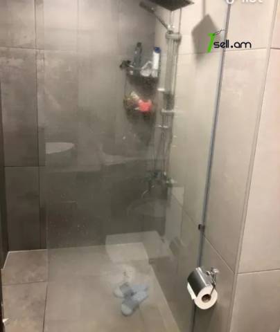 2 սենյականոց բնակարան նորակառույց շենքում Կոմիտասի պողոտայում, 90 ք.մ., բարձր առաստաղներ