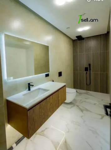 3 սենյականոց բնակարան Սայաթ-Նովայի պողոտայում, 95 քմ, 2 սանհանգույց, դիզայներական ոճով վերանորոգված