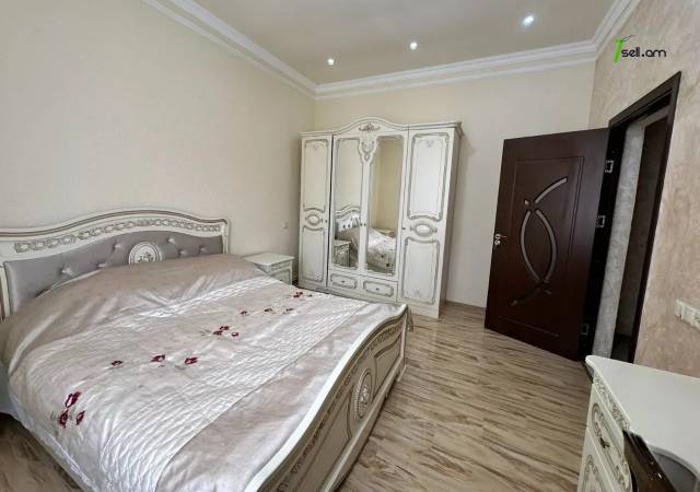 Երկու հարկանի քարե տուն Նոր Արեշի 22-րդ փողոցում Էրեբունիում, 140 քմ, 2 սանհանգույց