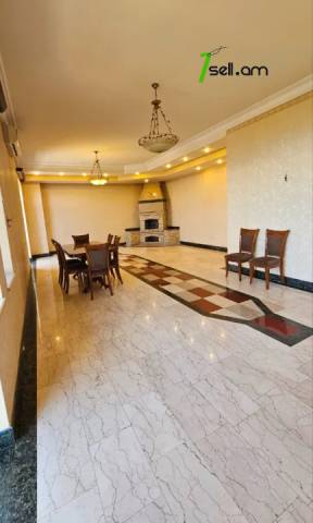 Չորս հարկանի քարե տուն Գարեգին Հովսեփյանի փողոցում Նորք Մարաշում, 2265 քմ, 3+ սանհանգույց