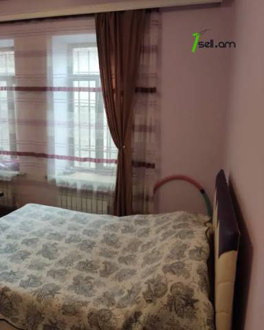 Մեկ հարկանի քարե տուն Մամիկոնյանց փողոցում Արաբկիրում, 175 ք.մ., 2 սանհանգույց, կապիտալ վերանորոգված