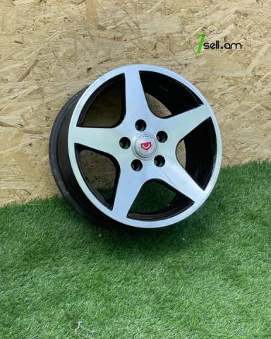 GGG. Vossen bantaajj R15 4hat 5x108 Ford Fusion