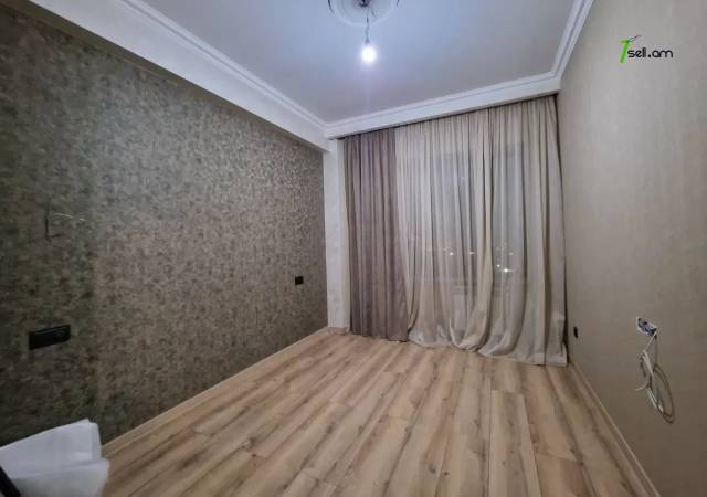 3 սենյականոց բնակարան նորակառույց շենքում Սերո Խանզադյան փողոցում, 117 ք.մ., 2 սանհանգույց