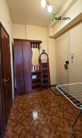 3 սենյականոց բնակարան Դերենիկ Դեմիրճյանի փողոցում, 80 քմ, 3/9 հարկ, եվրովերանորոգված