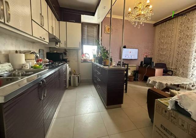 2 սենյականոց բնակարան նորակառույց շենքում Գայի պողոտայում, 62 ք.մ., բարձր առաստաղներ, 3/5 հարկ