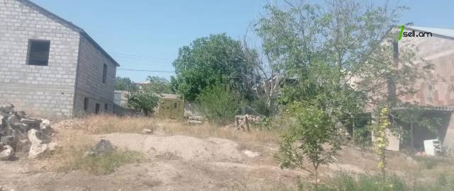 Հողատարածք բնակելի շինությունների համար Պռոշյանում, 500 ք.մ.