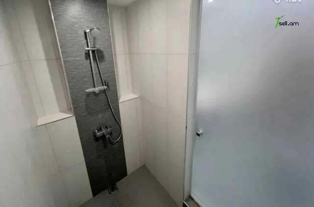 4 սենյականոց բնակարան նորակառույց շենքում Հյուսիսային պողոտայում, 200 ք.մ., 4/9 հարկ, 2 սանհանգույց