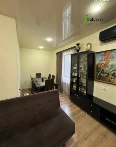 3 սենյականոց բնակարան Ռուբինյանց փողոցում, 78 քմ, 2 սանհանգույց, կապիտալ վերանորոգված, քարե շենք