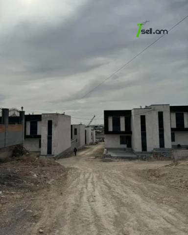 Երկու հարկանի տուն, Գ-1 թաղամաս Աջափնյակում, 125 քմ, 3+ սանհանգույց
