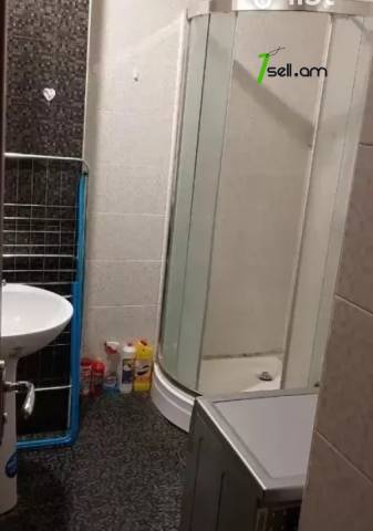 2 սենյականոց բնակարան նորակառույց շենքում Նիկողայոս Ադոնցի փողոցում, 40 քմ, 7/18 հարկ